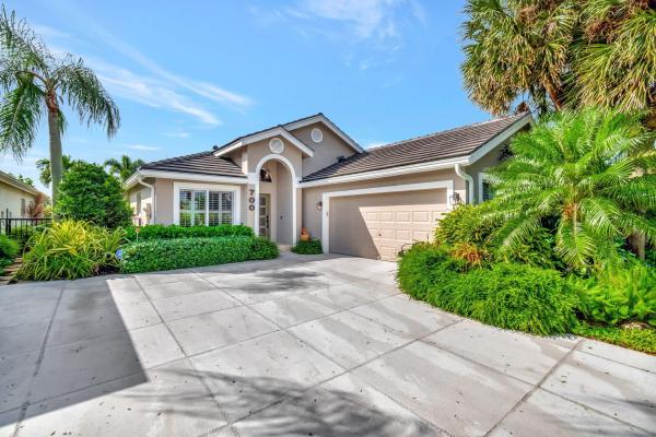 Clearbrook Park, 700 Clearbrook Park Cir, Delray Beach, Florida 33445, image 1