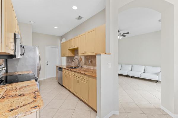 Seminole Lakes, 118 Wakulla Springs Way, Royal Palm Beach, Florida 33411, image 2