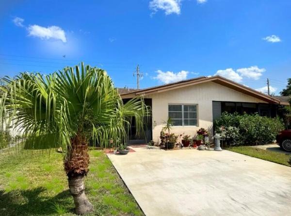 Delray Villas 3, 5778 Wanda Ln, Delray Beach, Florida 33484, image 1