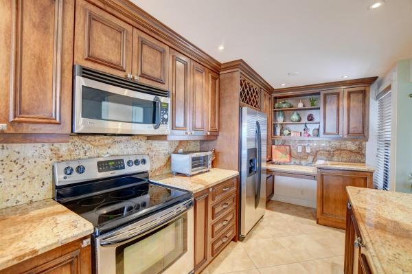 Boca Bayou, 14 Royal Palm Way #6060, Boca Raton, Florida 33432, image 1