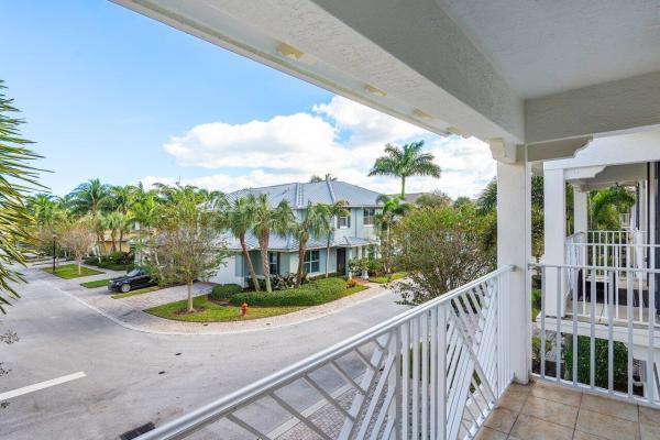 Hampton Cay, 5272 Cambridge Ct, Palm Beach Gardens, Florida 33418, image 2