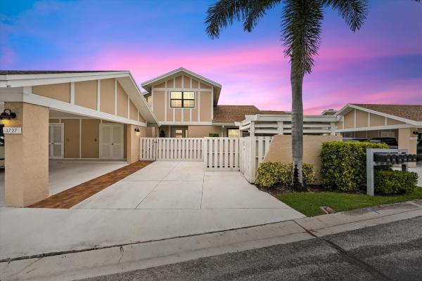 Cape Pointe Of Jonathan's Landing, 3727 Cape Pointe Cir, Jupiter, Florida 33477, image 1