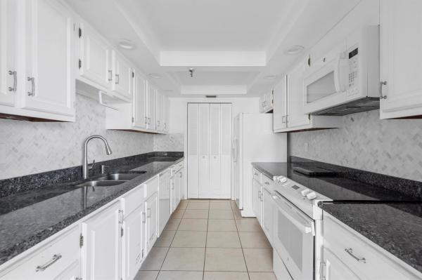 Porta Bella East, 859 Jeffery St #312, Boca Raton, Florida 33487, image 1