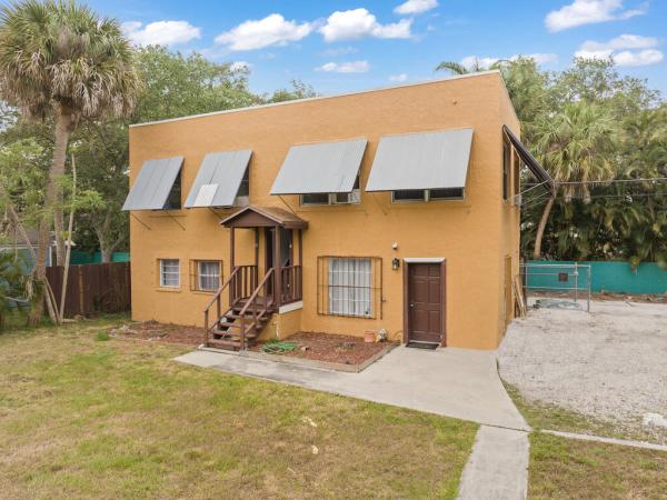 Parkway Place, 902 Boston Ave, Fort Pierce, Florida 34950, image 1