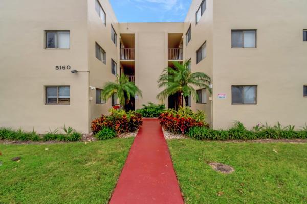 Seagrape At Las Verdes, 5160 Las Verdes Cir #310, Delray Beach, Florida 33484, image 1