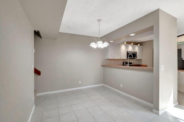 Banyan Lake, 22946 Oxford Pl #C, Boca Raton, Florida 33433, image 2