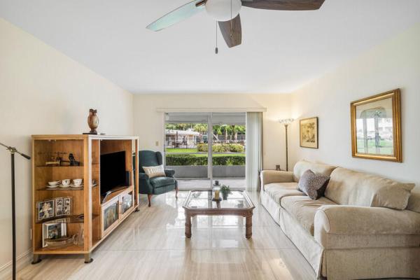 Granada Village, 2003 Granada Dr #B1, Coconut Creek, Florida 33066, image 2