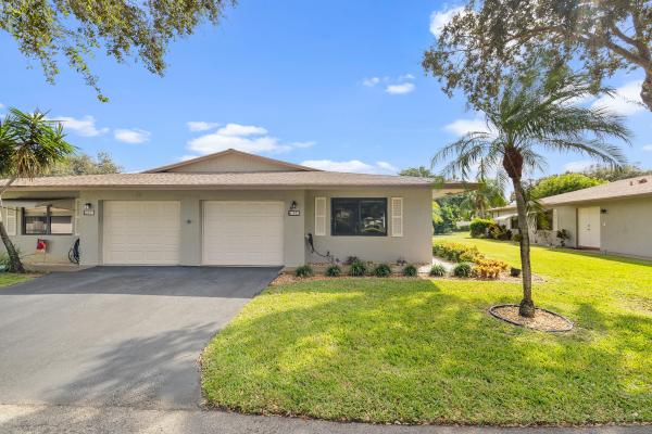 Chanteclair Villas, 1558 Palmland Dr, Boynton Beach, Florida 33436, image 2