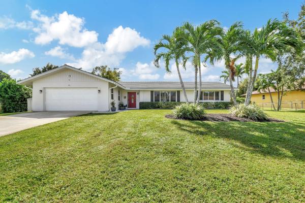 Florida Gardens, 79 W Rubber Tree Dr, Lake Worth, Florida 33467, image 1