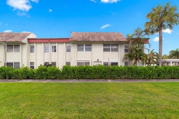 Monaco Gardens, 860 SE 6th Ave #302, Deerfield Beach, Florida 33441, image 1