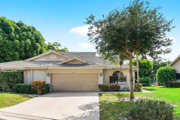 Brighton Lakes, 10944 Stafford Cir, Boynton Beach, Florida 33436, image 1