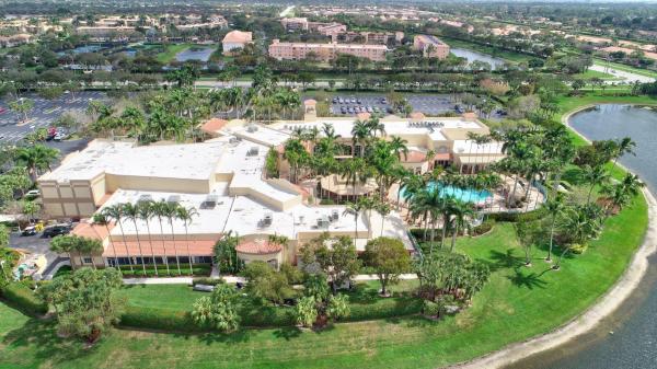 Crystal Pointe At Coral Lakes, 12423 Crystal Pointe Dr #101, Boynton Beach, Florida 33437, image 2