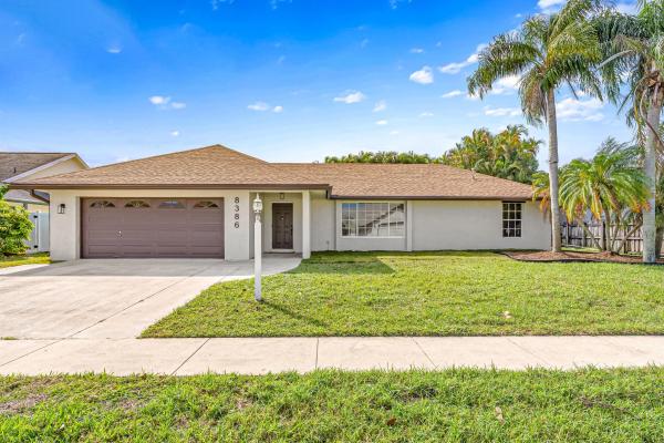 Lakes Of Lantana, 8386 Myakka Ct, Lake Worth Beach, Florida 33467, image 1