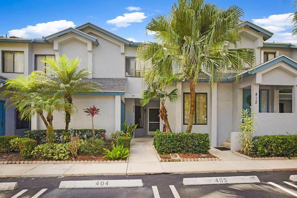 405 Harbour Pointe Way, Greenacres, Florida 33413, image 1