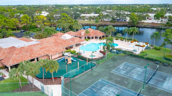 405 Harbour Pointe Way, Greenacres, Florida 33413, image 1