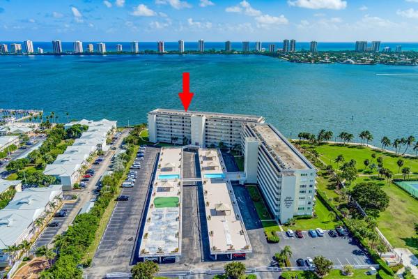 Lake Harbour Towers East, 801 Lake Shore Dr #704, Lake Park, Florida 33403, image 1
