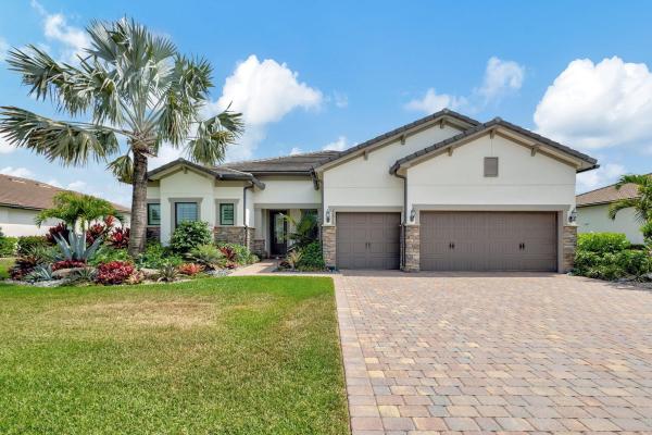 Ancient Tree, 11516 Jeannine St, Palm Beach Gardens, Florida 33412, image 1