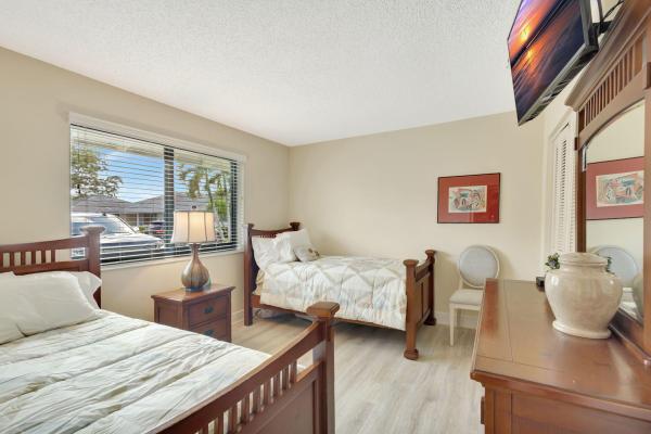 Club Cottages, 212 Club Dr, Palm Beach Gardens, Florida 33418, image 1
