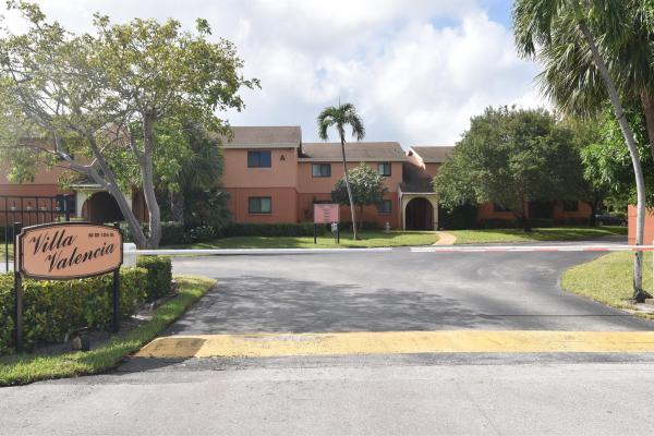 Villa Valencia, 50 SE 12th St #2620, Boca Raton, Florida 33432, image 1