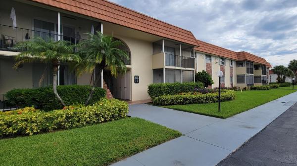 Edgewood, 22795 SW 66th Ave #105, Boca Raton, Florida 33428, image 1