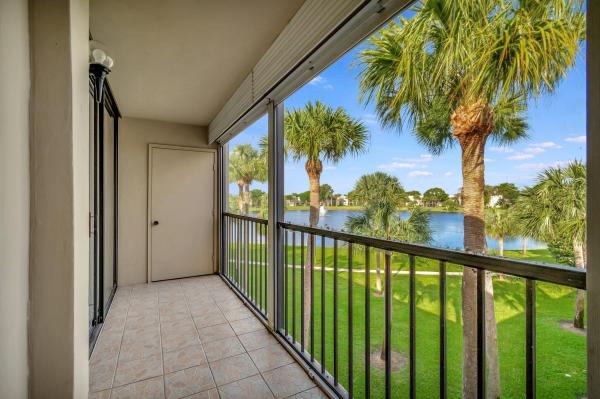 Cypress At Las Verdes, 5370 Las Verdes Cir #309, Delray Beach, Florida 33484, image 1
