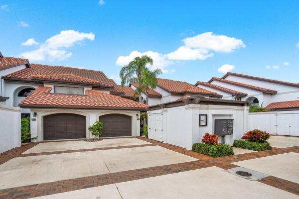 Trader's Crossing North At Jonathan's Landing, 16647 Traders Xing #127, Jupiter, Florida 33477, image 1