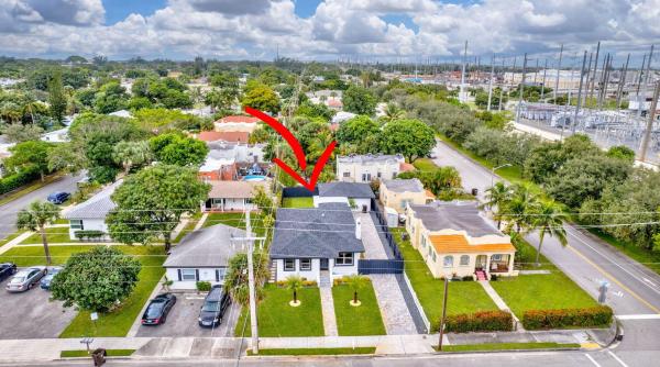 Knowles Court, 5911 N Flagler Dr, West Palm Beach, Florida 33407, image 1