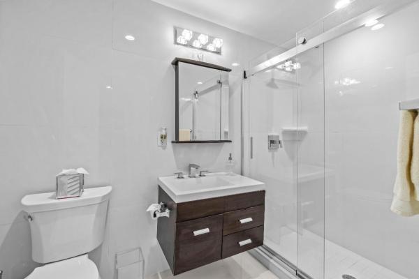 Palm Beach Towers, 44 Cocoanut Row, Palm Beach, Florida 33480, image 1