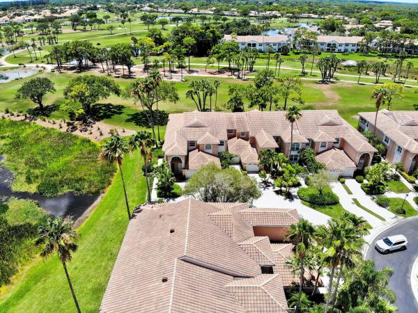 Legends, 227 Legendary Cir, Palm Beach Gardens, Florida 33418, image 2