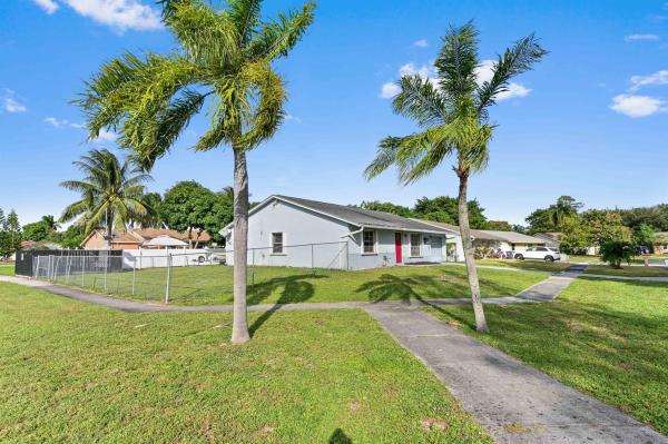 Concept Homes Of Lantana, 4782 Poseidon Pl, Lake Worth Beach, Florida 33463, image 1