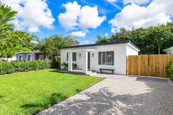 Sun Land Park, 6039 SW 40th Ct, Miramar, Florida 33023, image 1