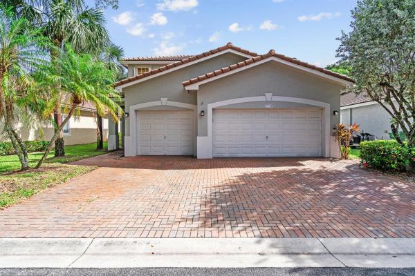 Willows Reach At Walnut Creek, 2237 NW 72nd Ter, Pembroke Pines, Florida 33024, image 1