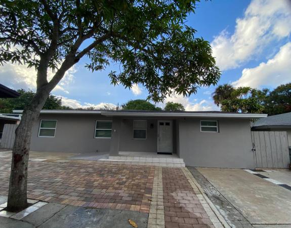 Pinewood, 1007 Mayflower Rd, Fort Pierce, Florida 34950, image 3