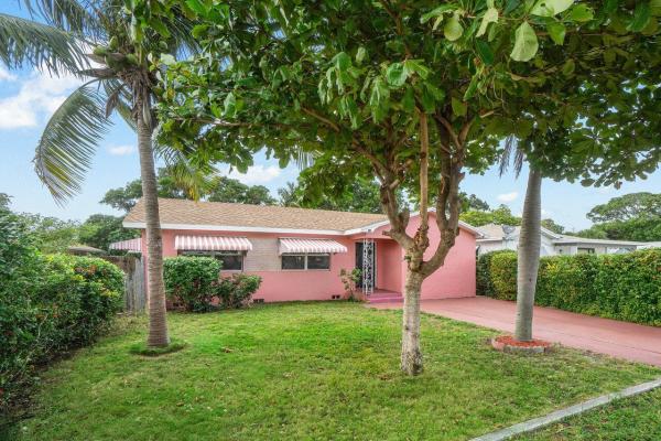 Mantyharju Lantana, 423 N Broadway, Lantana, Florida 33462, image 1