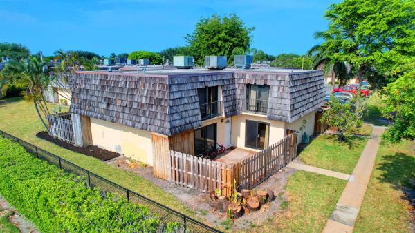 Waterside Estates, 2328 Waterside Dr, Lake Worth Beach, Florida 33461, image 1