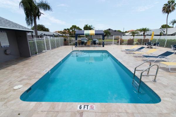 Laurel Club, 4580 Biddeford Ave #29, West Palm Beach, Florida 33417, image 1