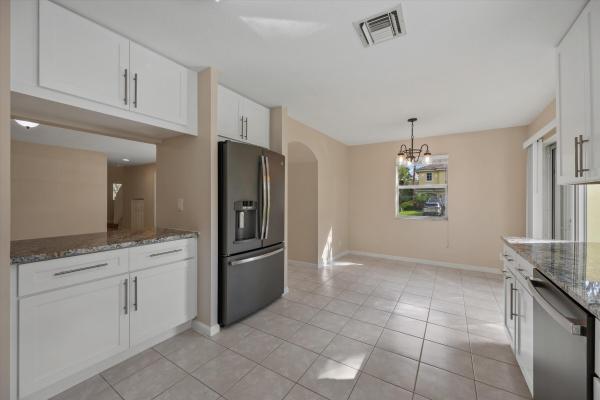 Independence Cove, 984 Imperial Lake Rd, West Palm Beach, Florida 33413, image 2