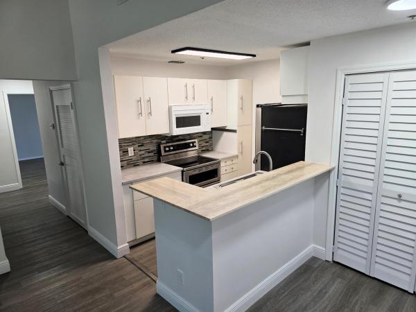 Boynton Landings, 2307 N Congress Ave #32, Boynton Beach, Florida 33426, image 1
