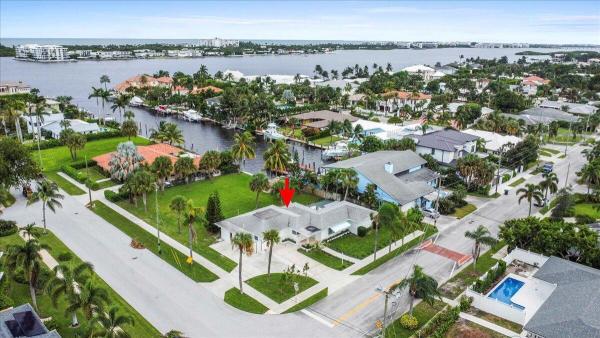 College Park, 2412 N Lakeside Dr, Lake Worth Beach, Florida 33460, image 1