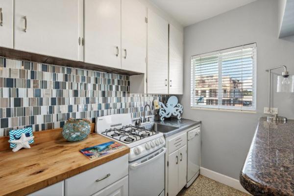 Casa Del Mar, 1006 Casuarina Rd #11, Delray Beach, Florida 33483, image 1