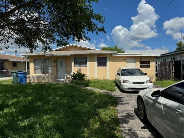 Bates Industrial Center, 2961 NW 26th St, Oakland Park, Florida 33311, image 1
