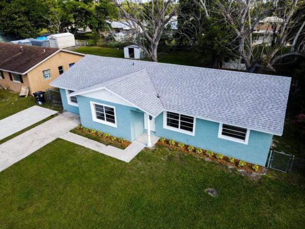 Pinecrest Estates, 3210 Indiana Ct, Fort Pierce, Florida 34947, image 1