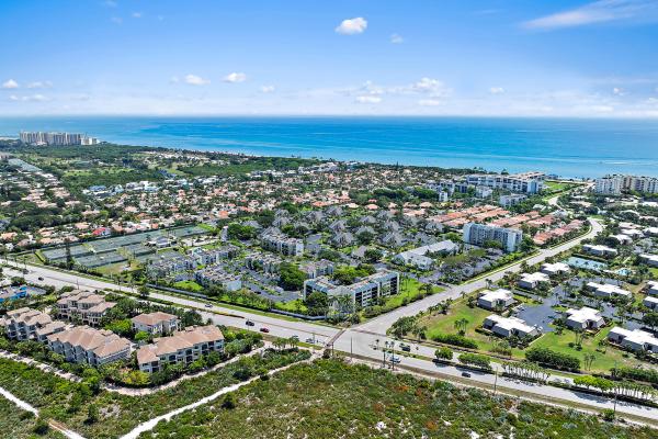 Tennis Villas At Jupiter Ocean & Racquet Club, 1605 S Us Highway 1, Jupiter, Florida 33477, image 1