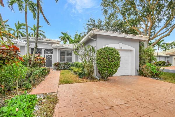Palm Isles West, 9607 Crescent View Dr, Boynton Beach, Florida 33437, image 1