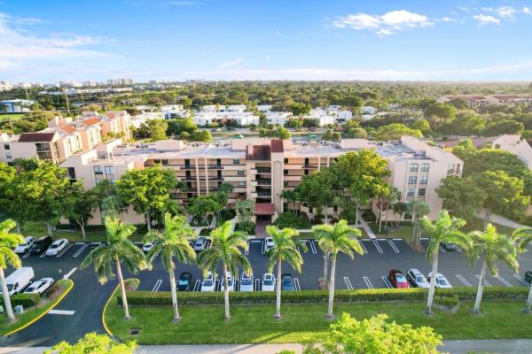 Lavers Delray Racquet Club, 500 Egret Cir #8303, Delray Beach, Florida 33444, image 2