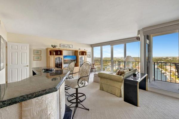 Silver Thatch Intracoastal Apartments, 521 N Riverside Dr #1207, Pompano Beach, Florida 33062, image 3