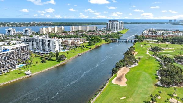 Gemini, 336 Golfview Rd #1104, North Palm Beach, Florida 33408, image 1
