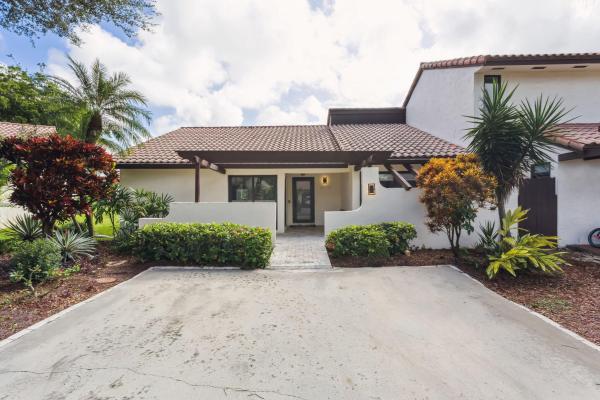 Tiburon 1, 6716 Tiburon Cir, Boca Raton, Florida 33433, image 1