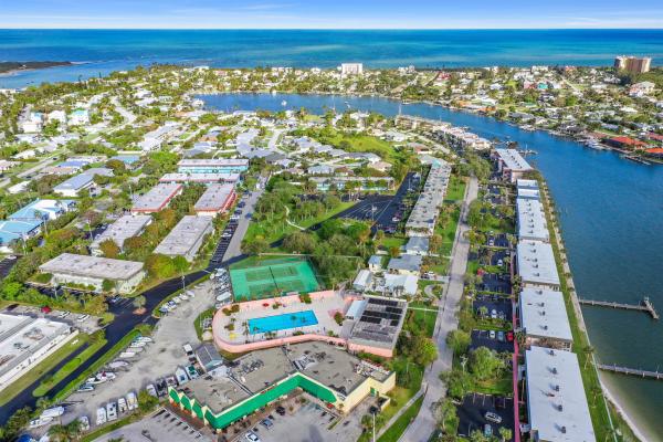 The Colonnades, 1166 Bayshore Dr #207, Fort Pierce, Florida 34949, image 1