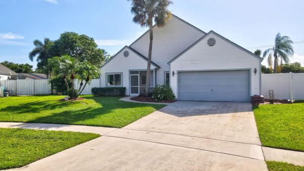 Clover Bend At The Meadows, 11 Cedar Cir, Boynton Beach, Florida 33436, image 1